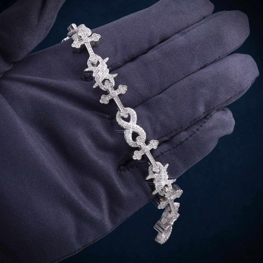 14MM Moissanite Infinity Halo Cross Link Bracelet 14K Gold icecartel hand