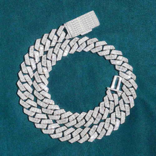 15MM Iced out diamond cuban link chain close