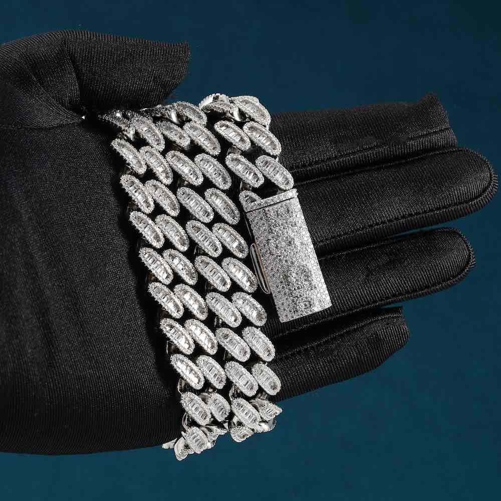 16MM Moissanite Baguette Cuban Link Chain Front hand