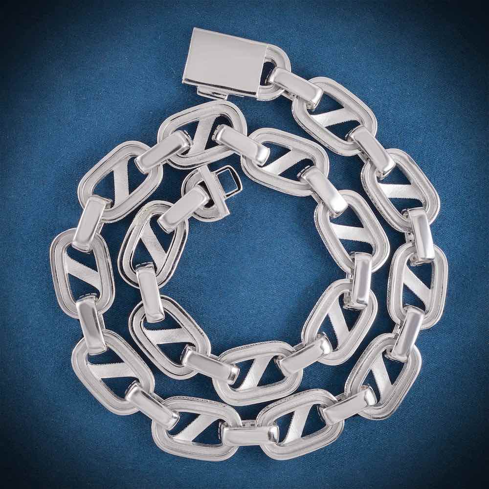 18.5MM Iced Out Baguette Mariner Link Chain 14K Gold Backside