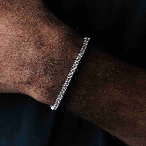 3mm moissanite tennis bracelet on hand