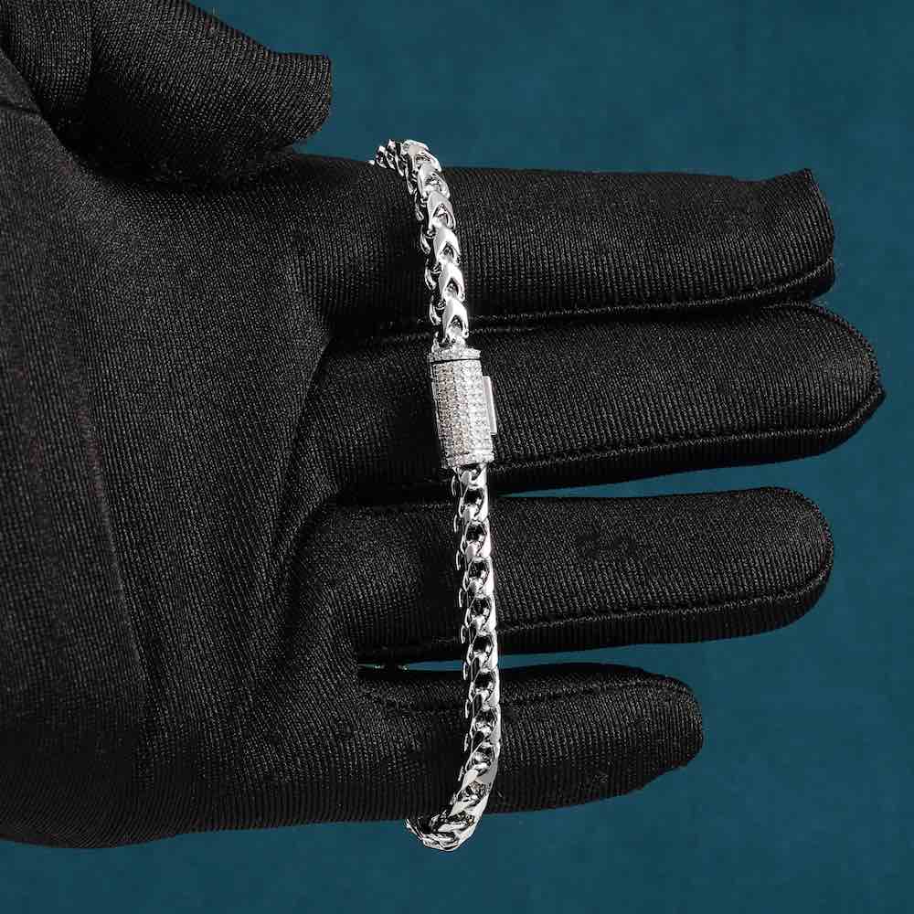 4MM Franco Link Bracelet Diamond Clasp Hand