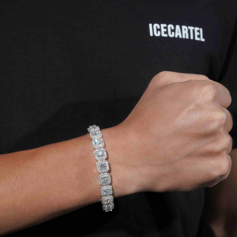 6MM Moissanite Clustered Tennis Bracelet 14K Gold model