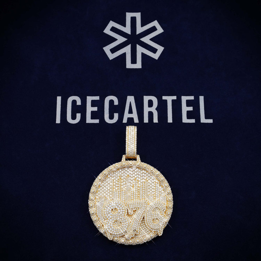 876 Custom Moissanite Circle Pendant 14K Gold icecartel