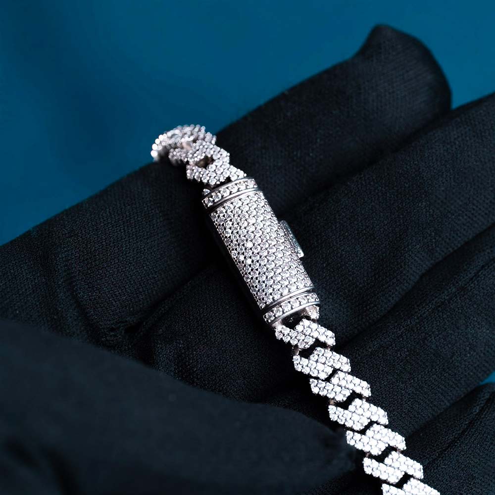 8mm moissanite cuban link bracelet in hand