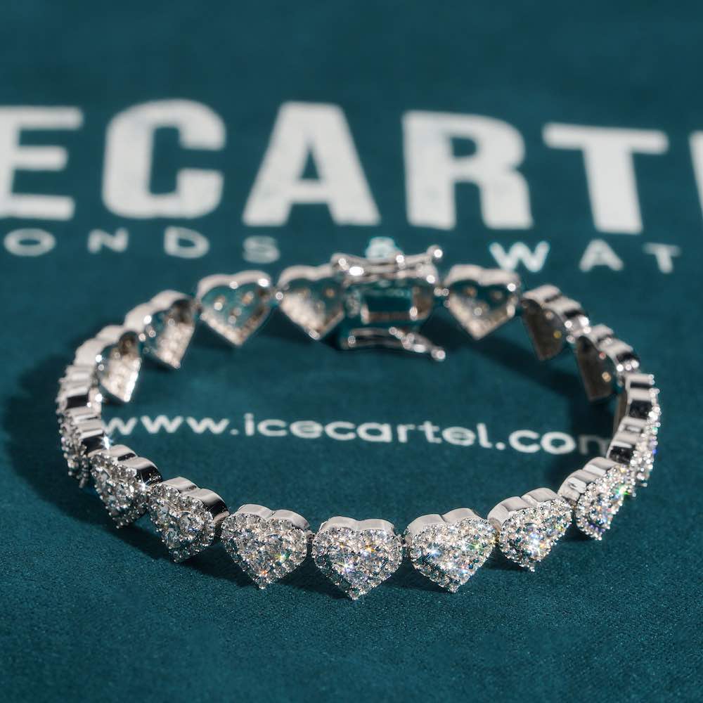 8MM Moissanite heart link bracelet velvet