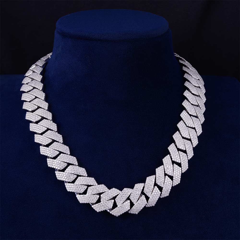 Custom clasp 4 row 20mm moissanite cuban link chain 1
