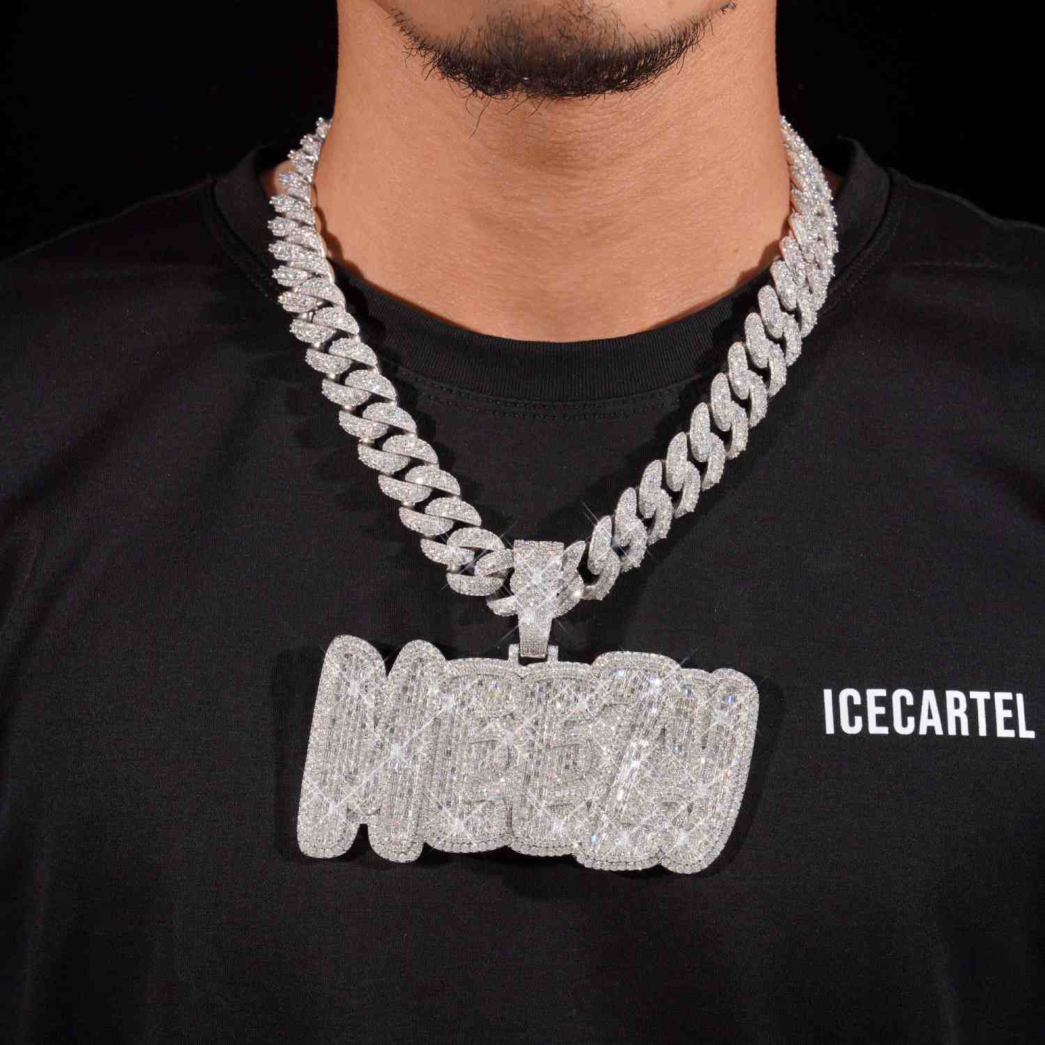 "MEEZY" Custom Moissanite Pendant 14K Gold model