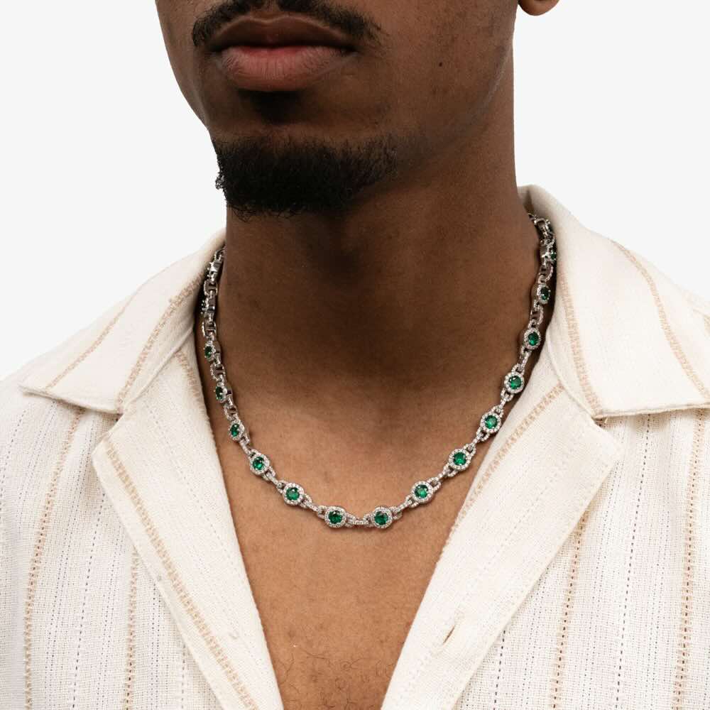 green halo moissanite chain model