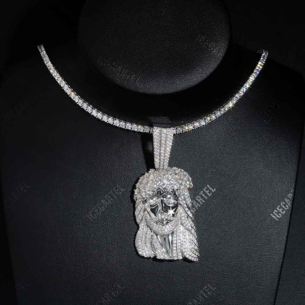 Jesus Pendant Icecartel Plain And Diamonds