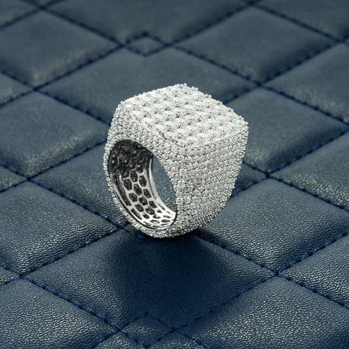 moissanite pinky ring top