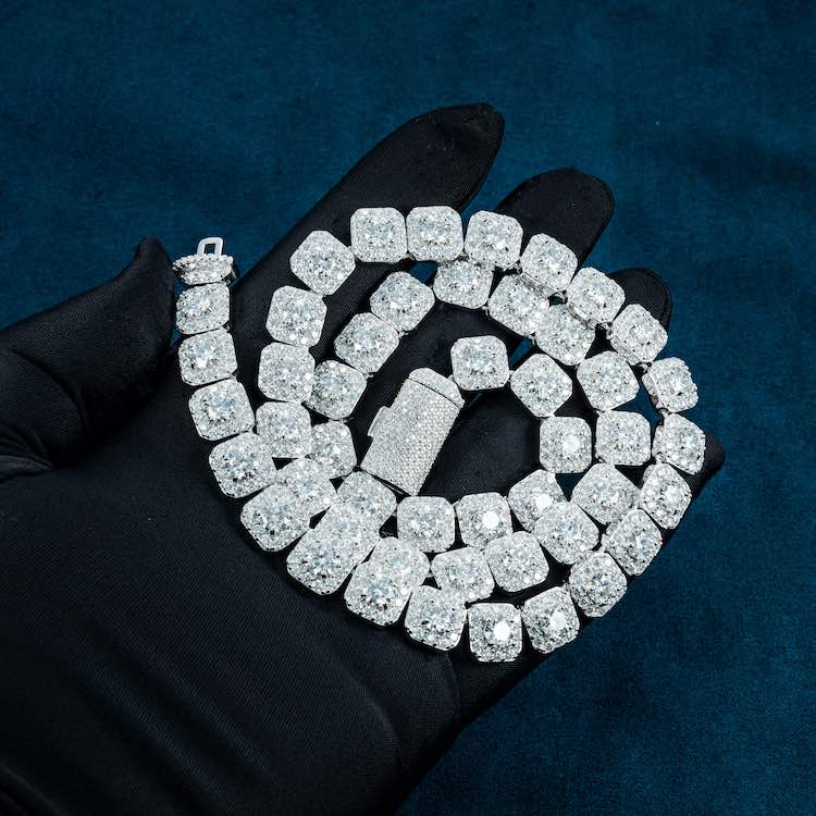 10mm rectange link moissanite round halo setting necklace hand