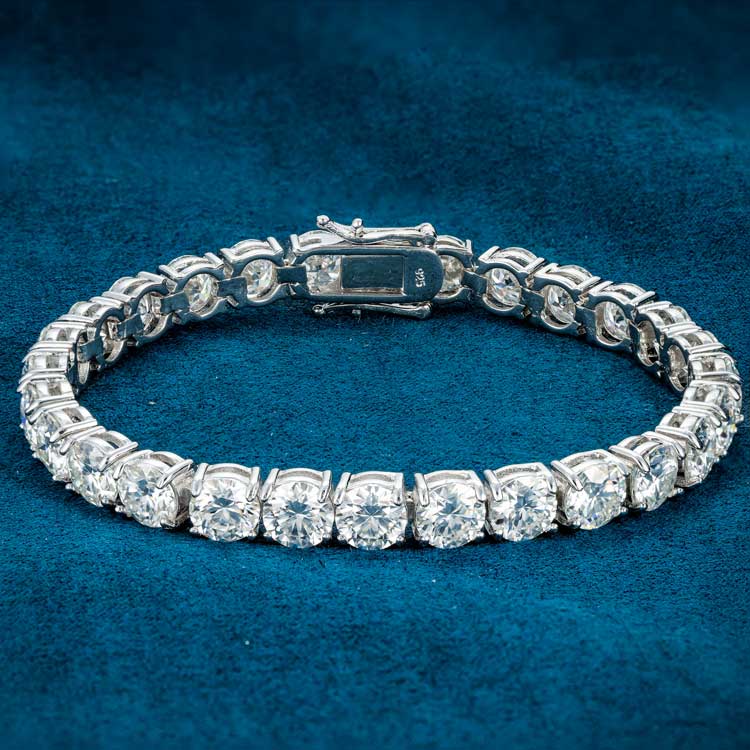 6mm moissanite tennis bracelet white gold icey front