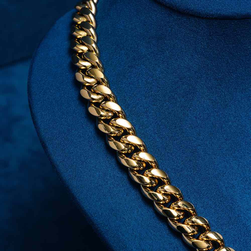 10mm cuban link chain 14k yellow gold clsoe up