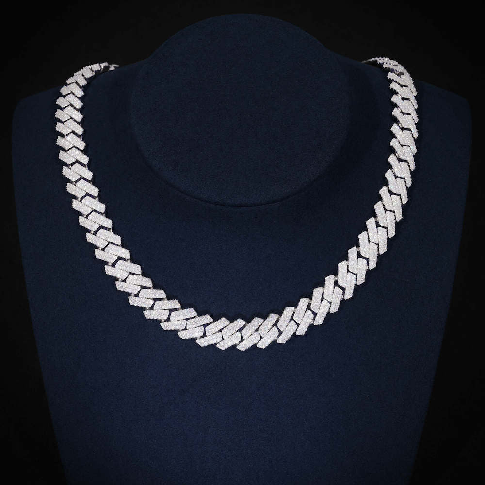 10mm moissanite cuban link chain neck