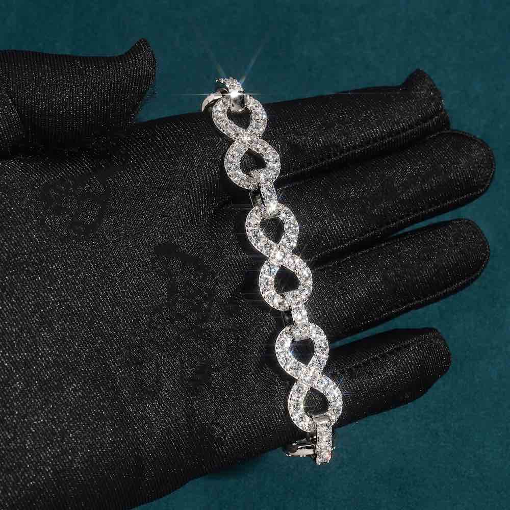 13MM Moissanite Infinity Link Bracelet Prong Setting Hand
