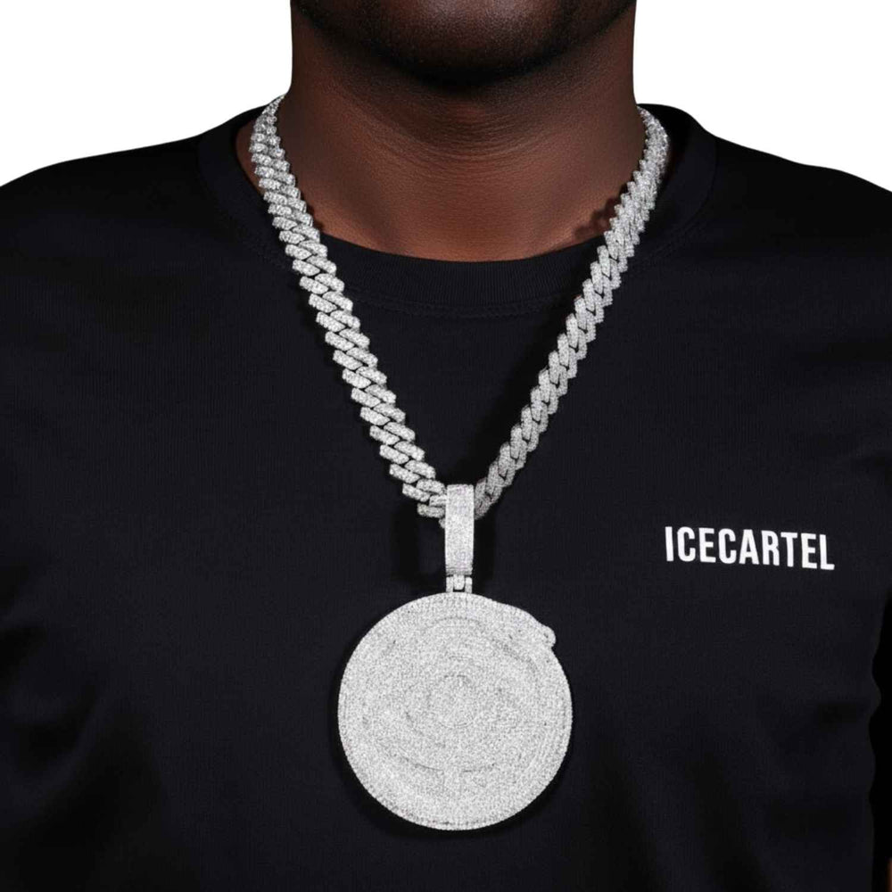 1Custom Snake Moissanite Circle Pendant 14k Gold model