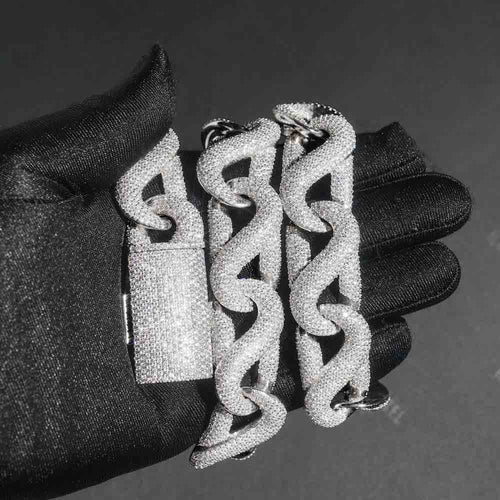 20MM iced out infinity paper clip chain hand