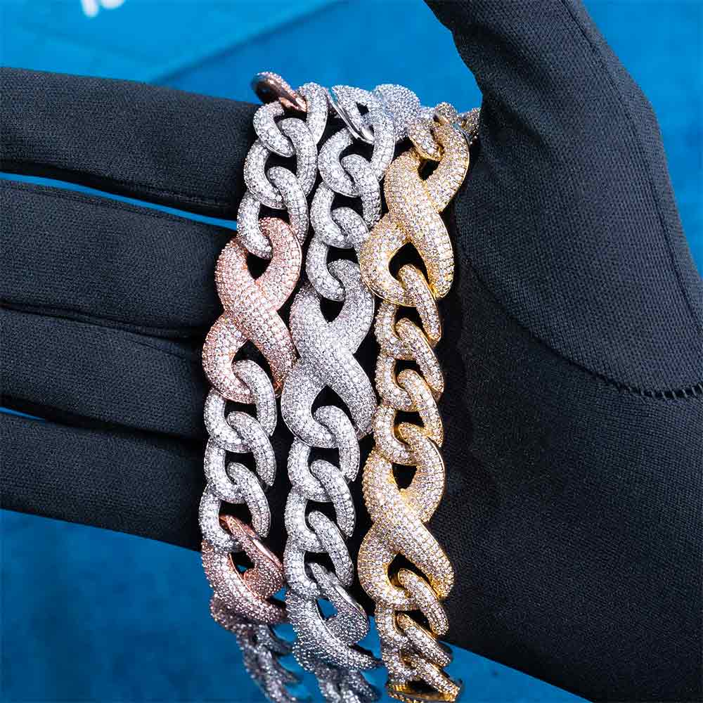20MM vvs moissanite infinity link bracelet hand