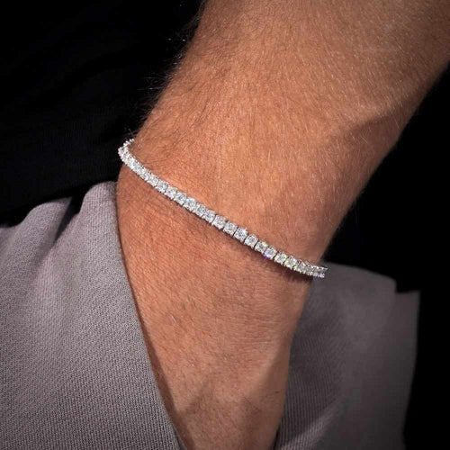 4MM Moissanite Tennis BRacelet Hand