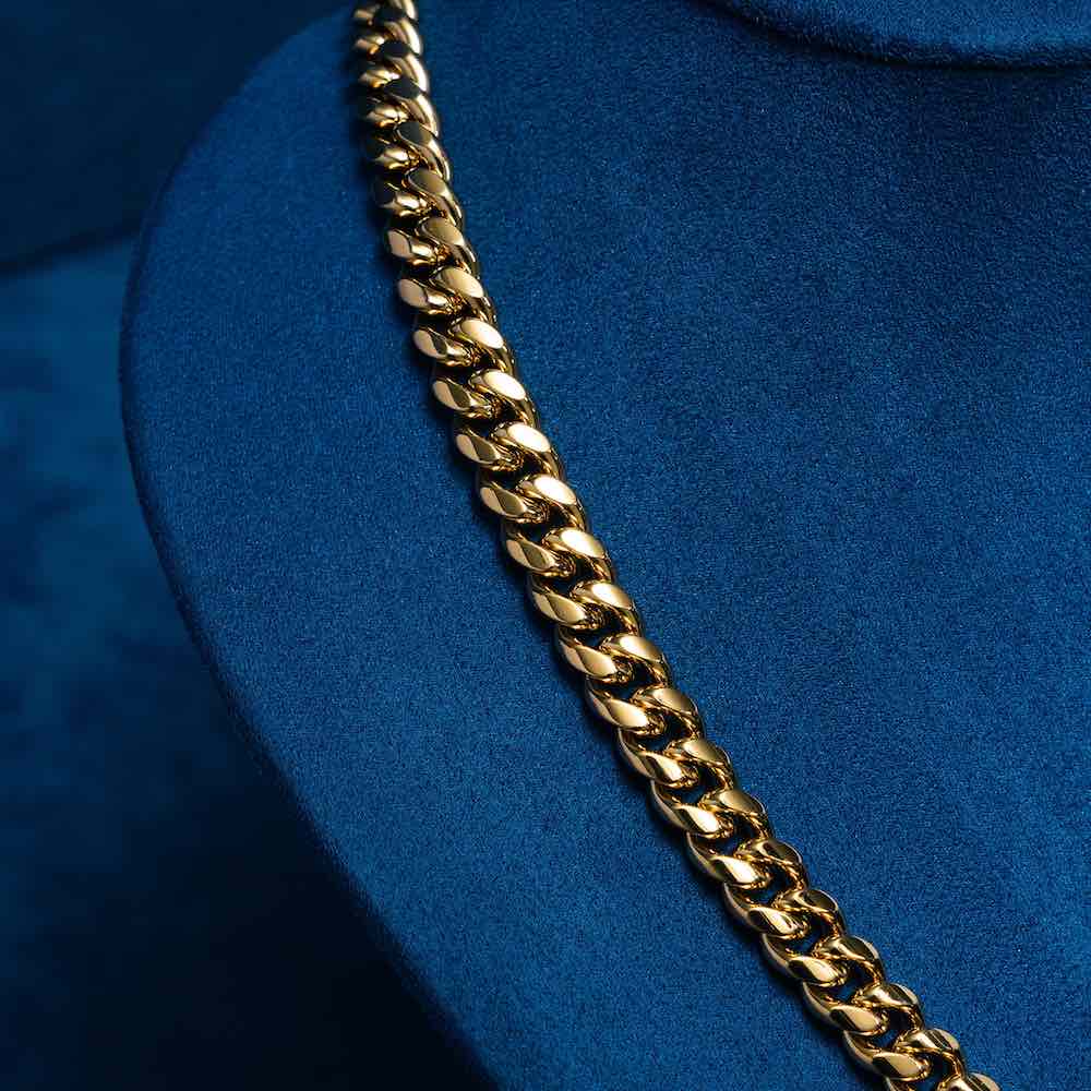 8mm cuban link chain yellow gold close up