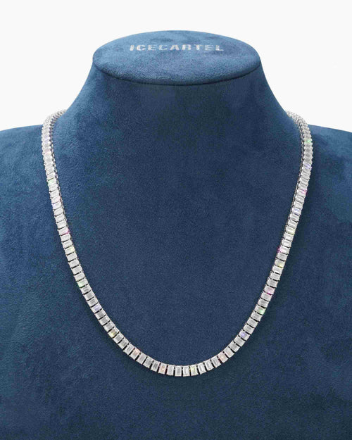 8mm moissanite baguette tennis chain icecartel display