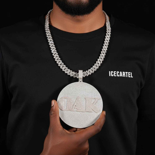 Custom Moissanite Circle Pendant 14k Gold model1