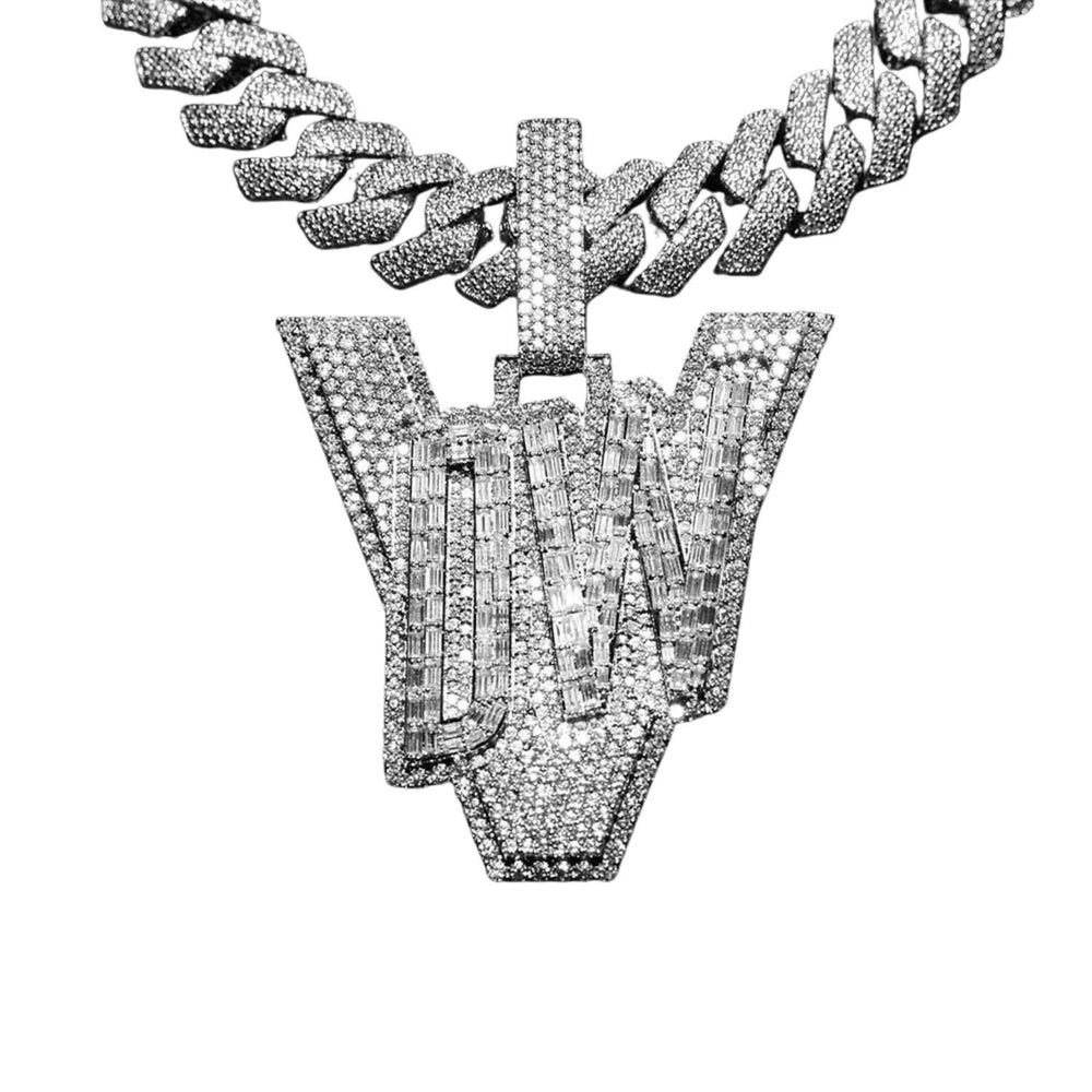 2Custom moissanite pendant real1