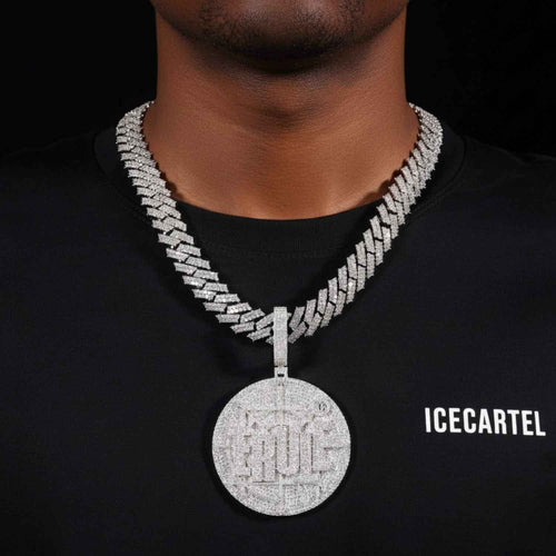 "ERULE" Custom Moissanite Pendant 14K Gold model