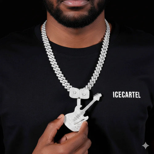 "GUITAR" Custom Moissanite Pendant 14K Gold