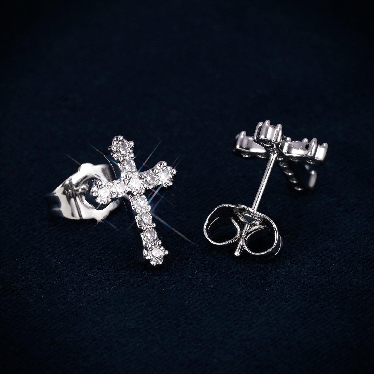 VVS Cross Earrings 14K Gold icecartel closeup