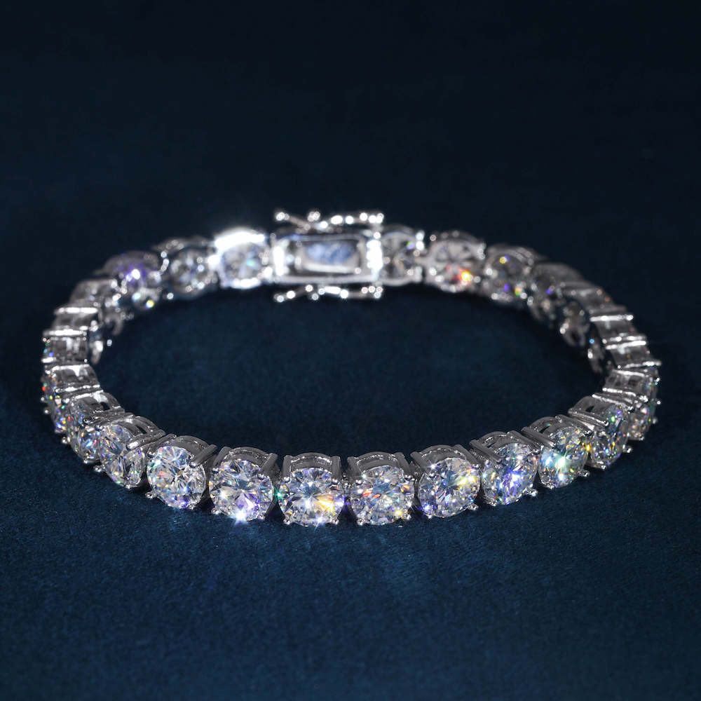 All Moissanite Tennis Bracelets Closeup