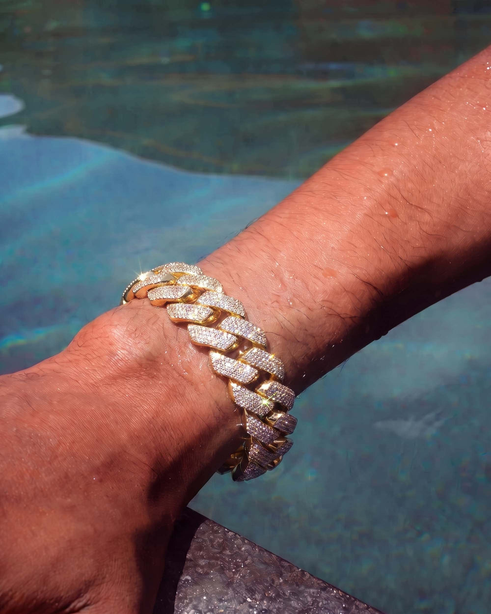 Moissanite Cuban Link Bracelet 14K Gold (ALL SIZES) - Yellow Gold 20MM