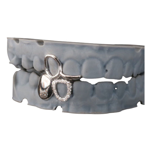 Custom 4 tooth grillz closeup icecartel