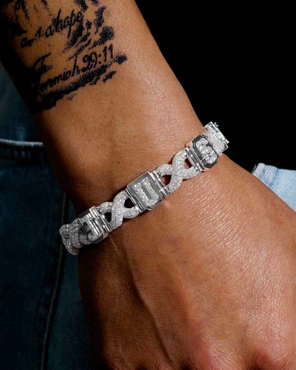 custom letters moissanite infinity link bracelet 14k gold icecartel px model