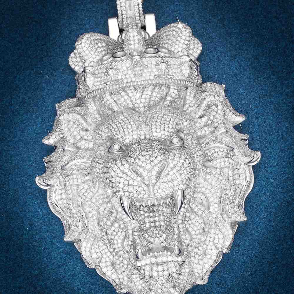 Custom lion head pendant icecartel closeup