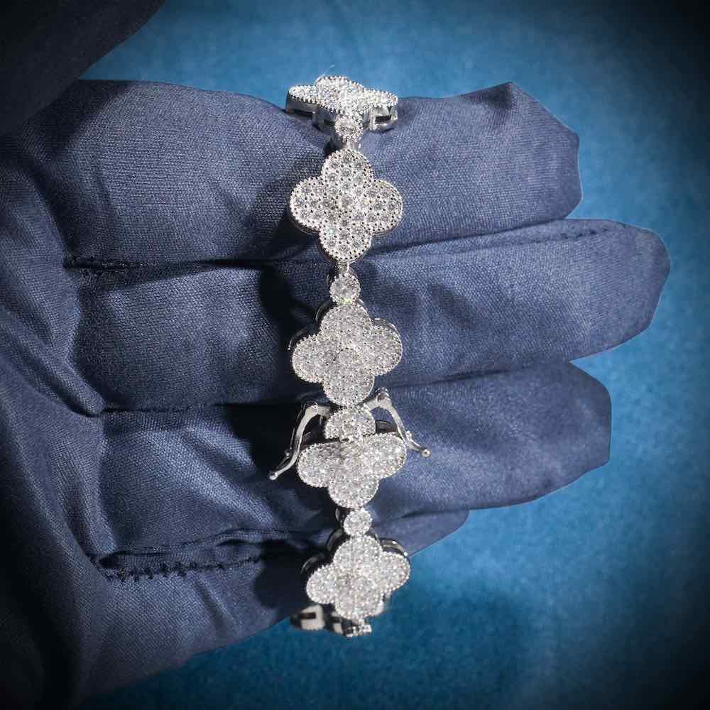 12MM Four Leaf Moissanite Beads Bracelet 14K Gold hand