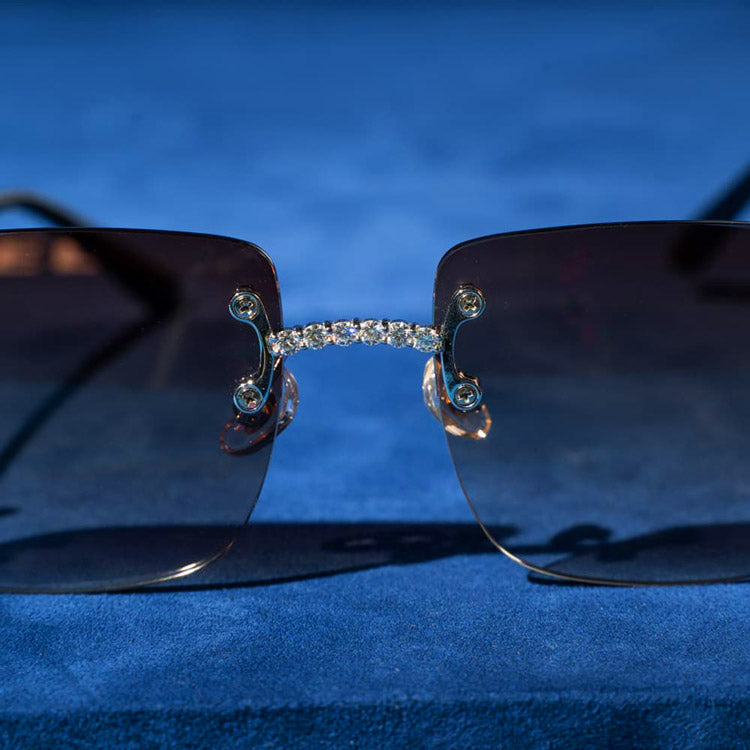 lunettes de soleil bordeaux & noir pour homme moissanite diamant carré or blanc 14k