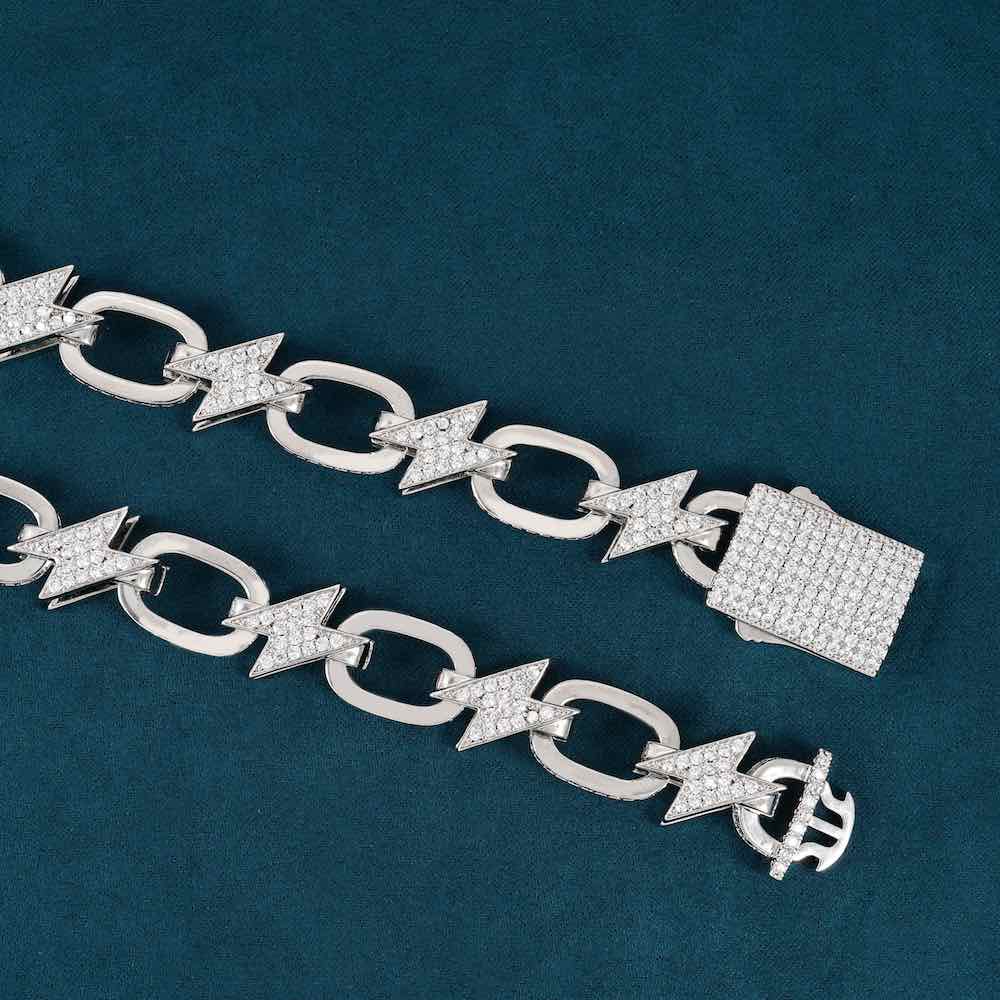Moissanite bolt link chain necklace custom close