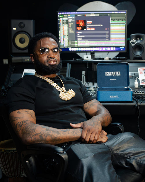 nino breeze wearing custom diamond pendant chain icecartel