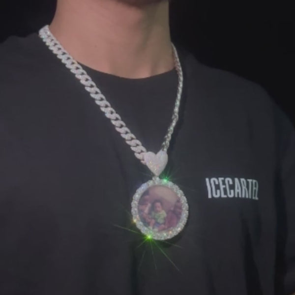 Picture Pendant Video