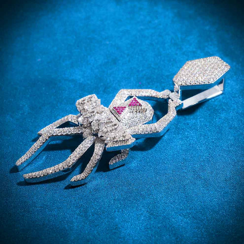 side custom moissanite spider pendant