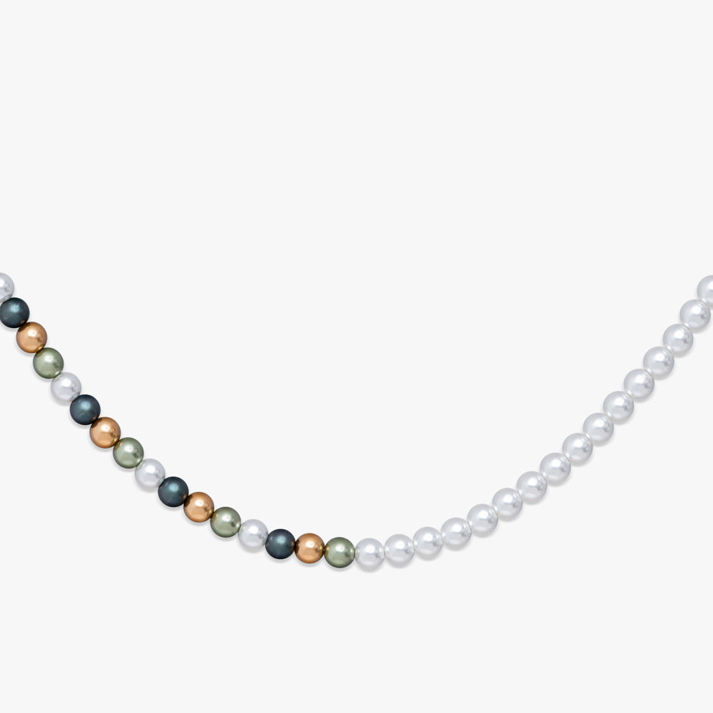 Collier de perles tricolores