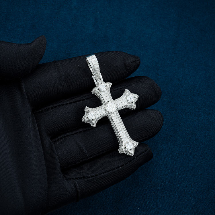 THE CROSS SILVER DIAMONDS ICY BLING